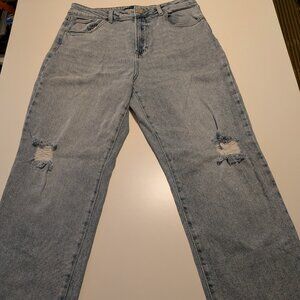 Sincerely Jules Women’s 11/30 Distressed Straight Leg Jeans Light Wash Denim